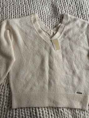 Michale Kors Cream V-Neck Sweater NWT Size L